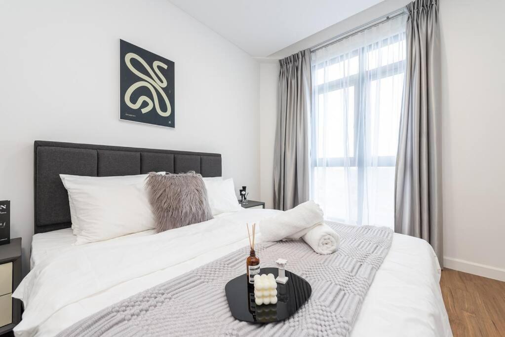 Vivo Residensi 3br Dark Grey Aesthetic House, Mid Valley, Kl * Kuala Lumpur