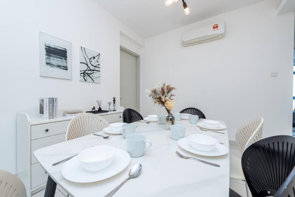 Vivo Residensi 3br Dark Grey Aesthetic House, Mid Valley, Kl * Kuala Lumpur